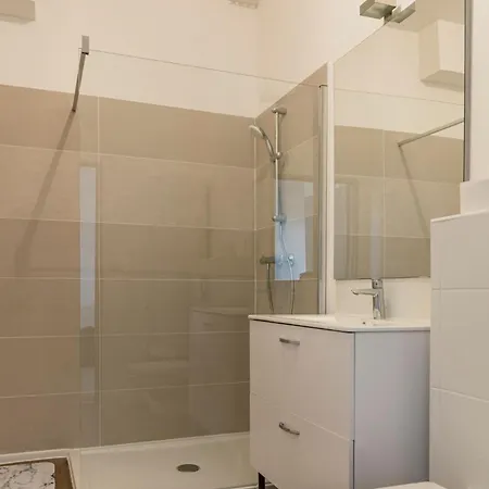 Abeille - 2 Chambres Et 1 Canape-Lit, 1Er Etage, Parking Castelsarrasin Exterior photo